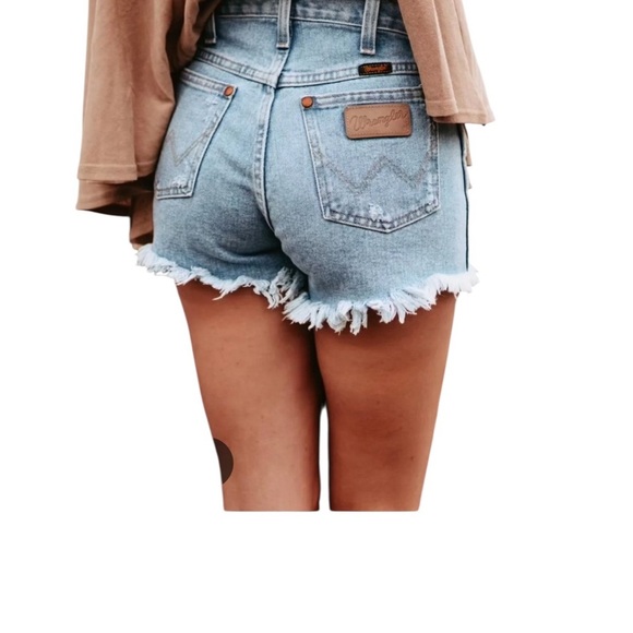 Wrangler Women's Light Blue Frayed Denim Shorts - Picture 1 of 8